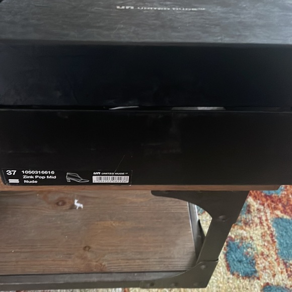 They are 2 small brand new - Picture 6 of 6